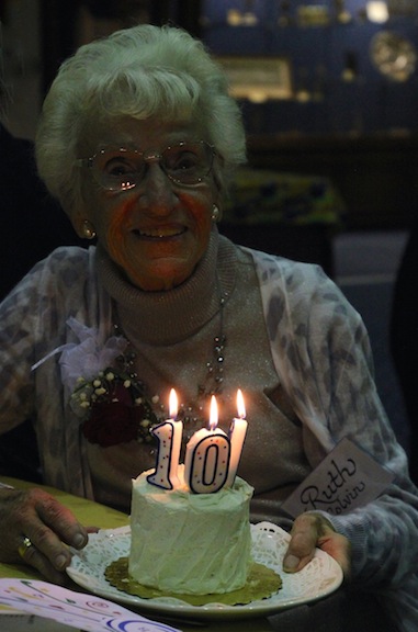 A cake for Ruth Colvin's 100th birthday